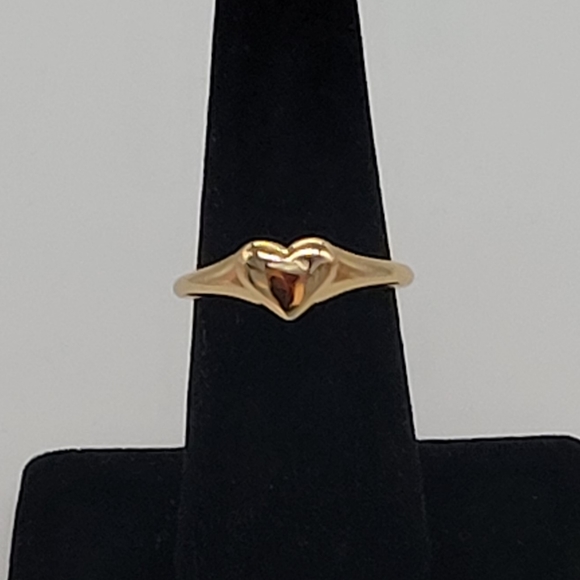 Astrid and Miyu 18k Gold-plated Sterling Silver heart ring New - Picture 4 of 6